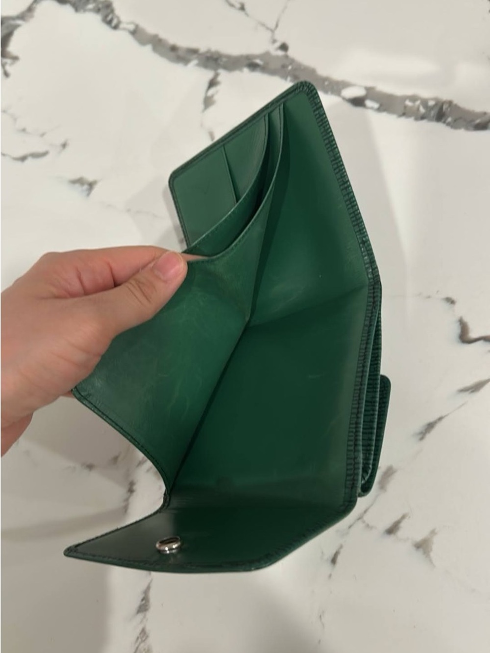 Green epi Vintage LV wallet - Picture 7 of 7